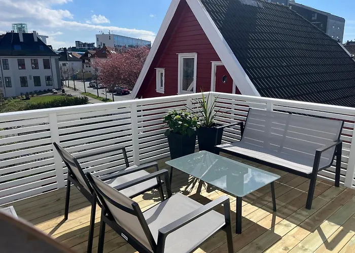 Urban Apartment With Rooftop Stavanger